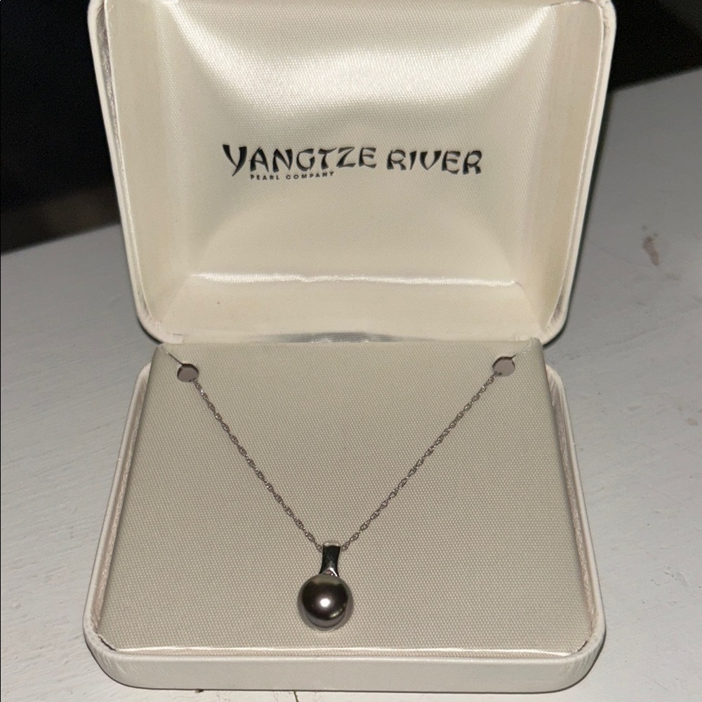 NWT Black Pearl & Sterling Silver Necklace